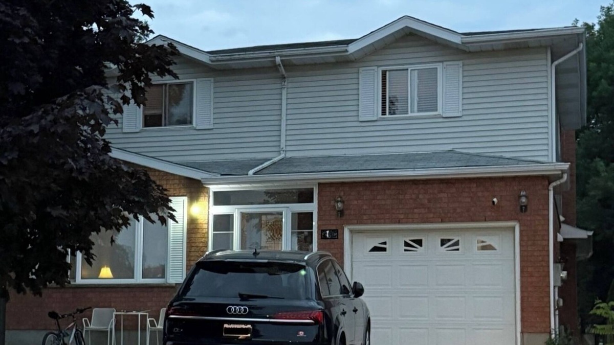Cambridge House | Charming 2-bedroom law-suite half basement Free WIFI and Parking