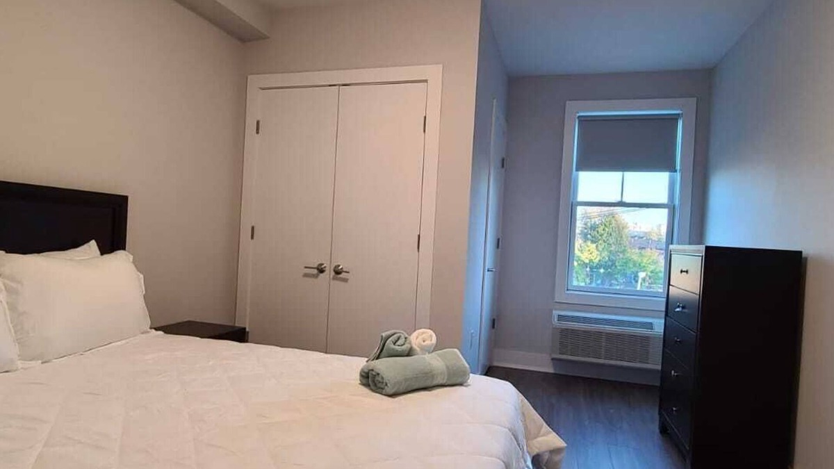 Leonia Apartment | Charming 2-bedroom minutes to NYC