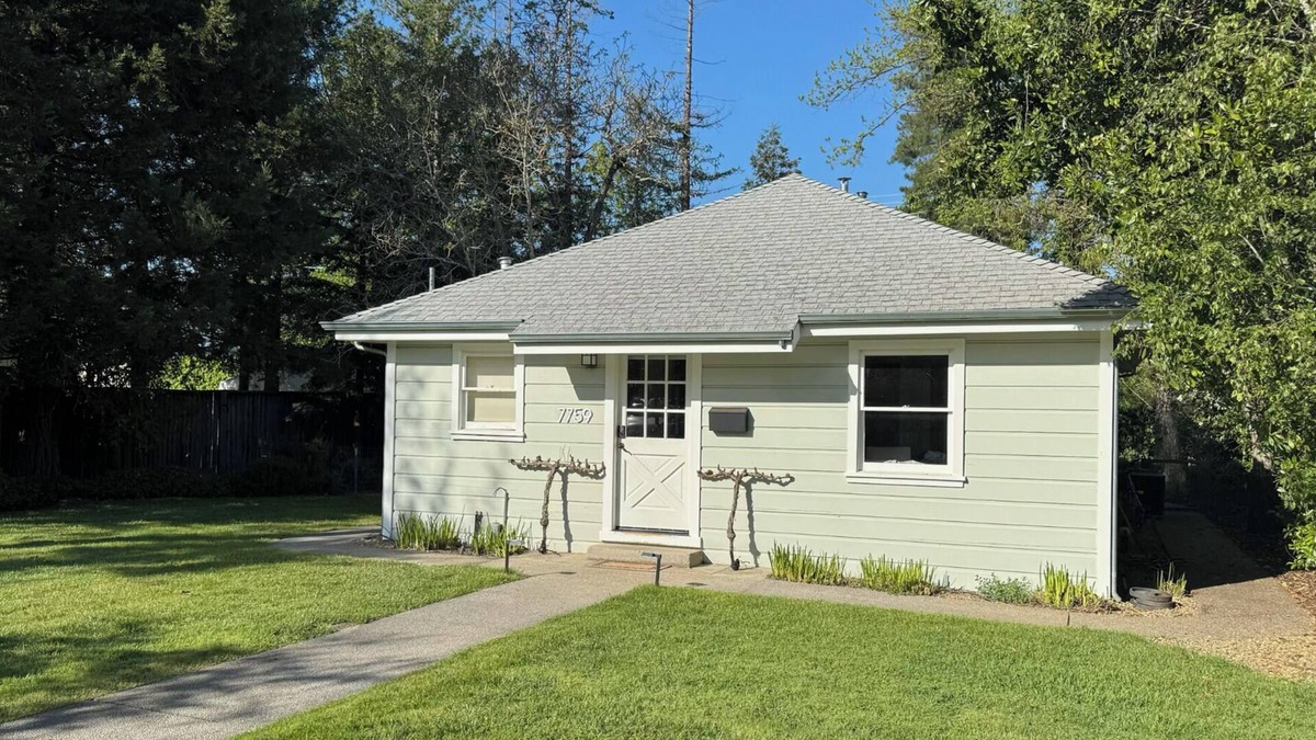 Oakville House | Charming 2-bedroom monthly rental near Yountville