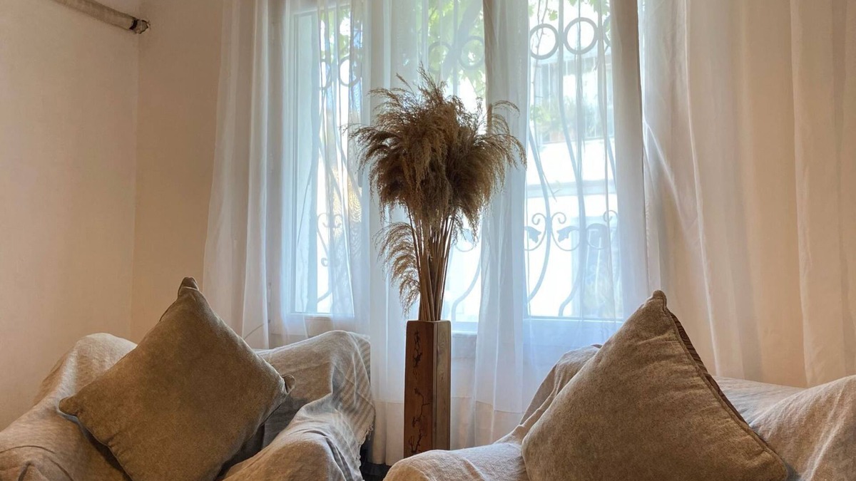 Kusadasi House | Charming 2-bedroom private house with AC, WiFi in Kusadası