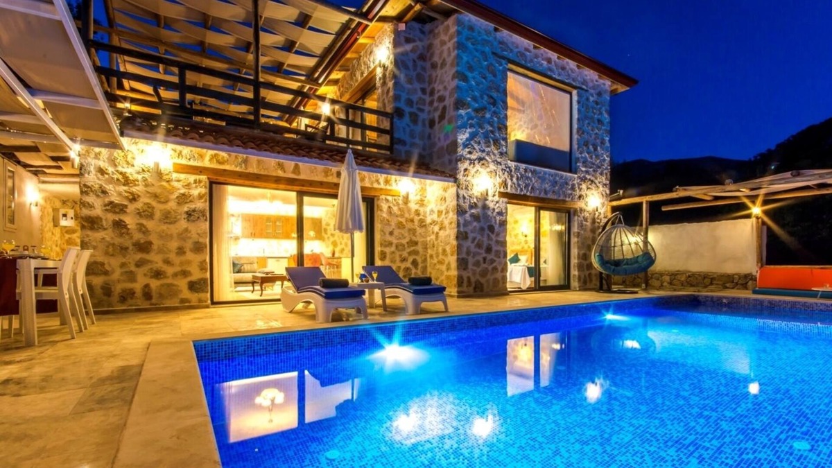 Islamlar House | Charming 2 Bedroom Stone-Built Villa with Secluded Pool and Distant Sea Views