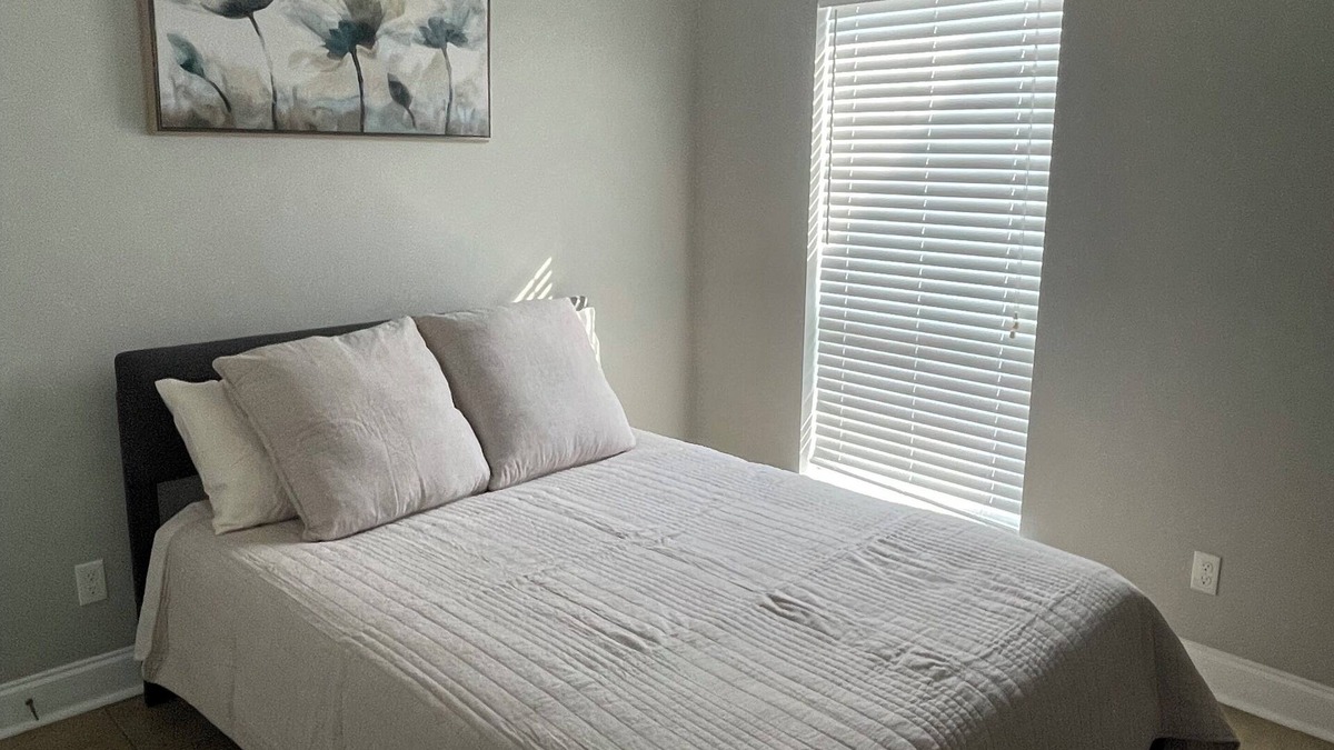 Sunshine House | Charming 2-bedroom townhome in Plaquemine near Dow, Shintech, and LSU