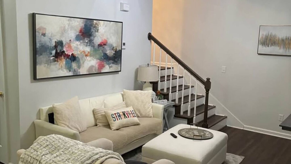Starkville House | Charming 2-bedroom townhome in Starkville with WiFi