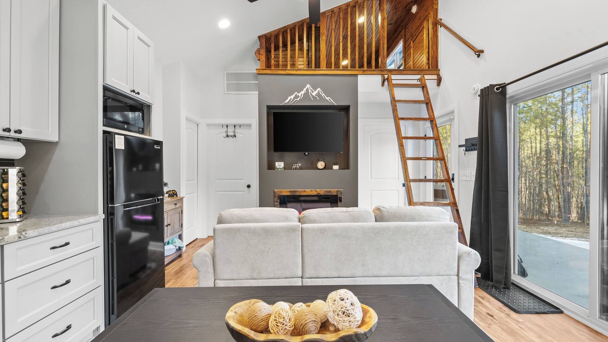 Schuyler House | Charming 2-bedroom tiny house close to hiking trails and Nelson 151