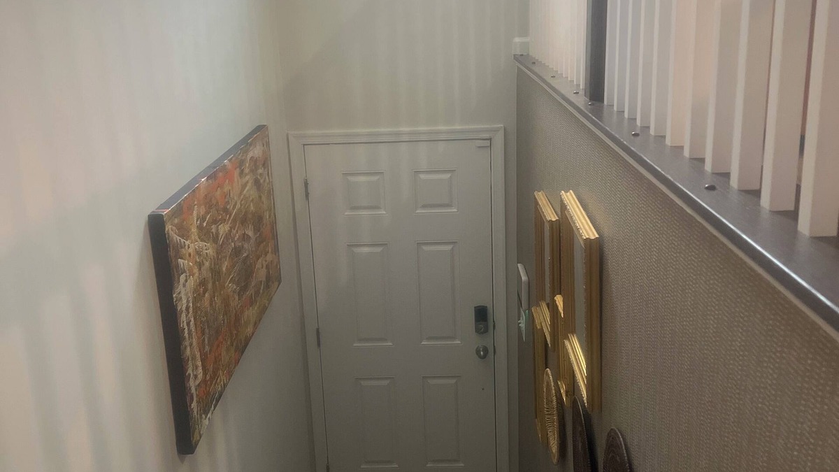 Laurel House | Charming 2-bedroom townhome in Laurel with WiFi and AC