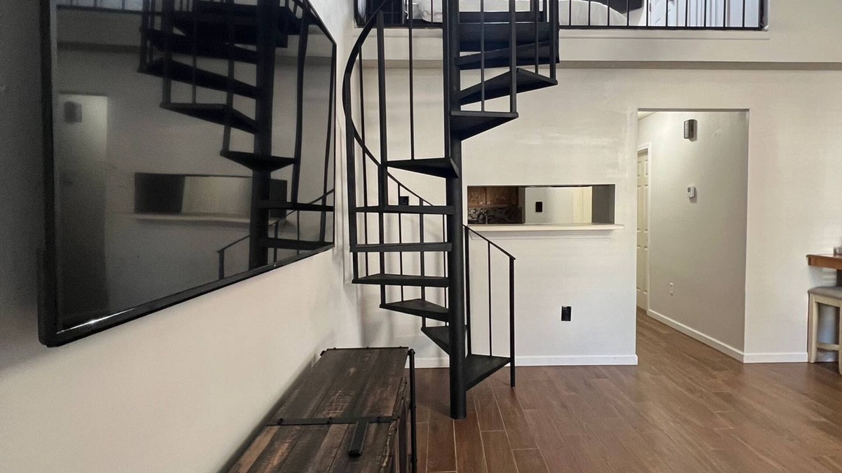 South Baton Rouge House | Charming 2-bedroom townhome in brilliant Baton Rouge minutes from LSU