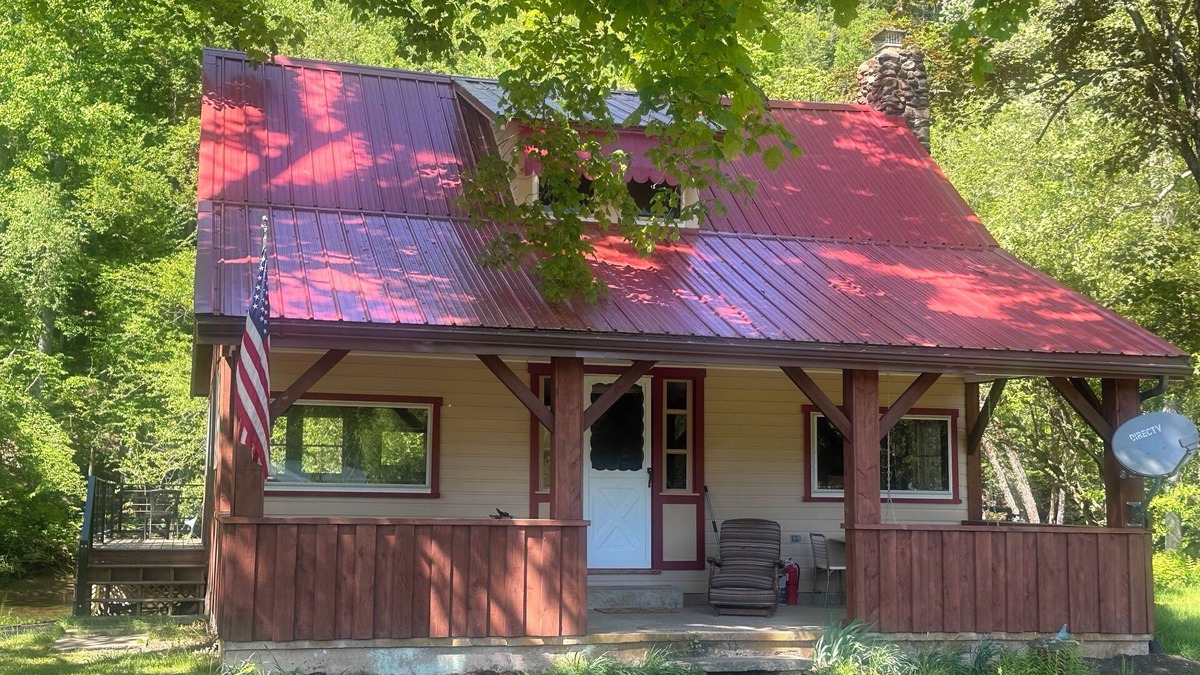 Lairdsville Cabin | Charming 2-bedroom cabin on Muncy Creek, near Muncy Valley with AC