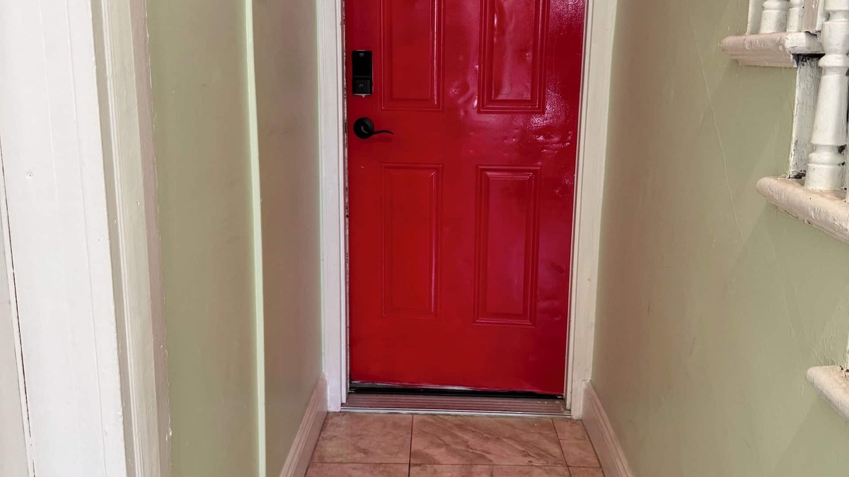 Greenville Apartment | Charming 2-bedroom apartment with AC, WiFi in lovely Jersey City