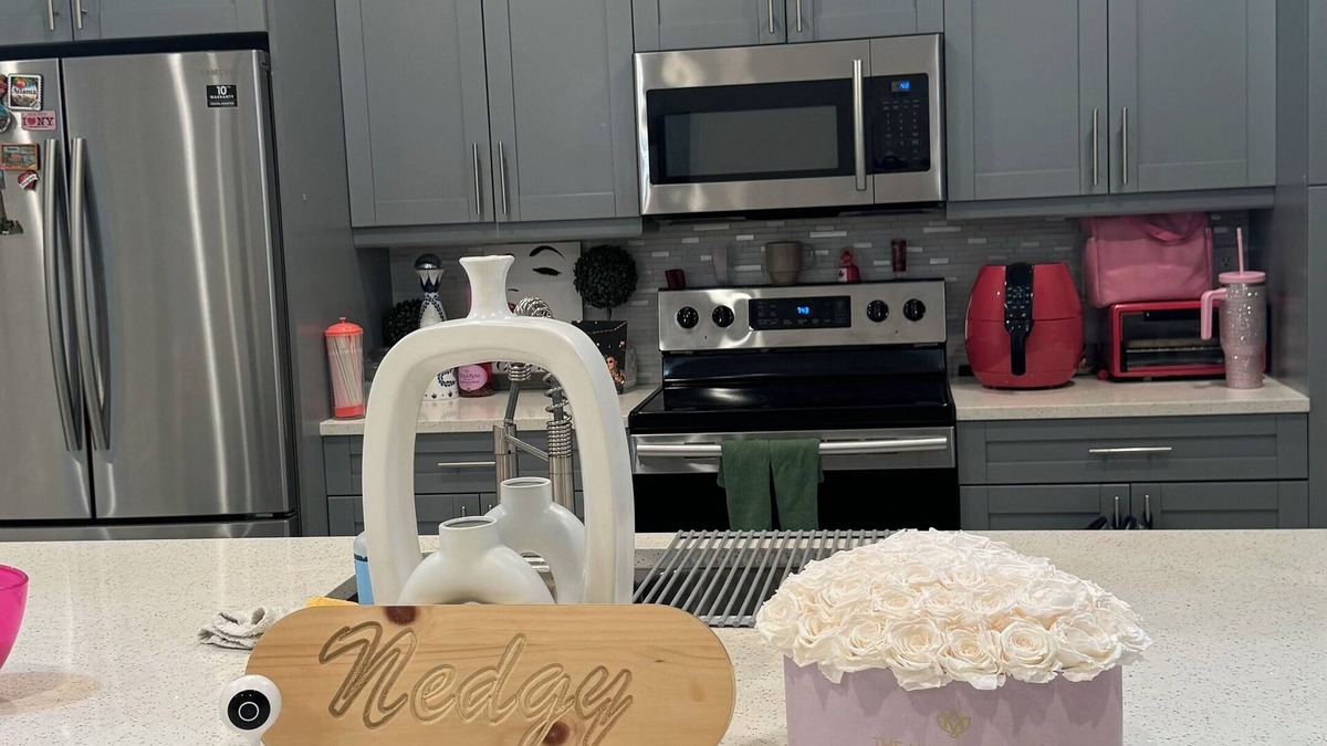 Sunshine House | Charming 2-bedroom house in Lehigh Acres with AC, WiFi
