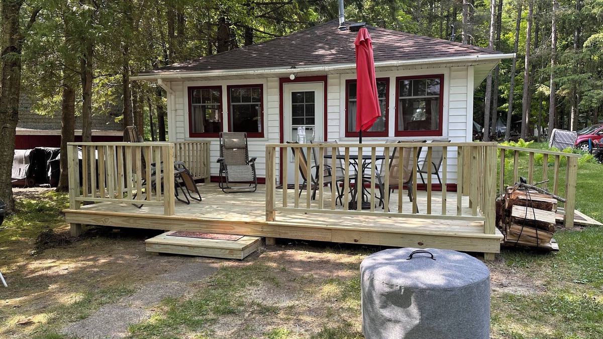 Pelican Lake Cottage | Charming 2 Bedroom Sabinois Cabin On Lovely Pelican w/Boat Dock&ATV Trails