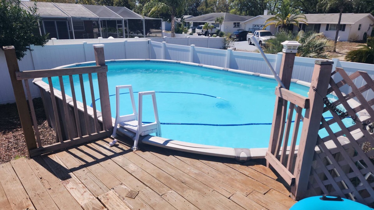 Regency Park House | Charming 2-bedroom specious pool house in pleasant Port Richey, feel home