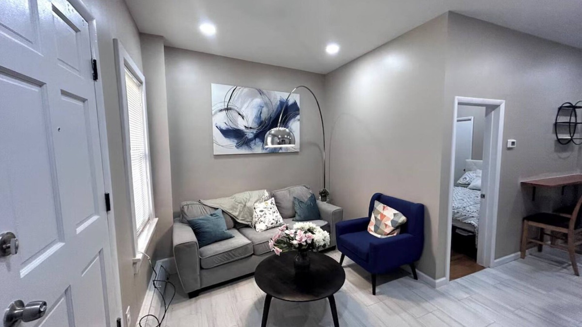 Poughkeepsie Apartment | Charming 2-bedroom apartment with AC, WiFi in superb Poughkeepsie