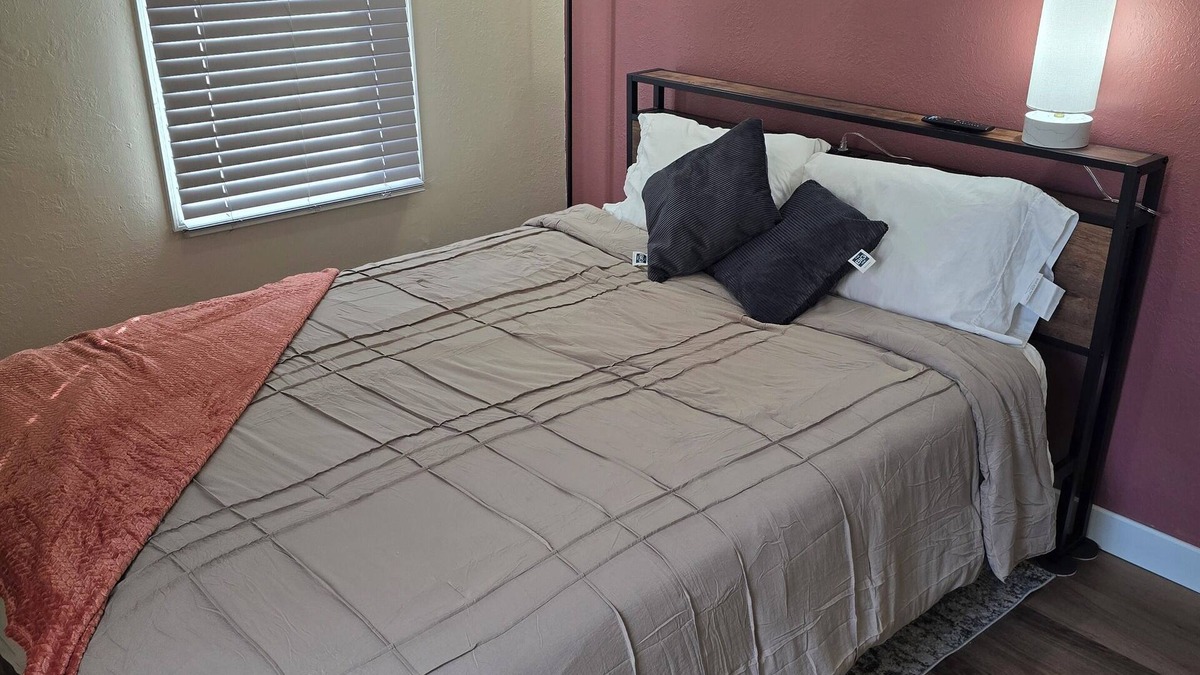Sioux Falls House | Charming 2+ bedroom house in walking distance from Sanford, Augi, & U of S.F.