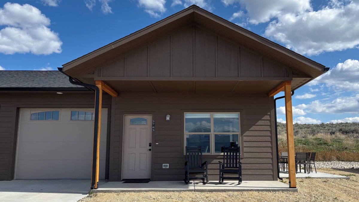 Stevensville House | Charming 2-bedroom house in Stevensville with AC, WiFi
