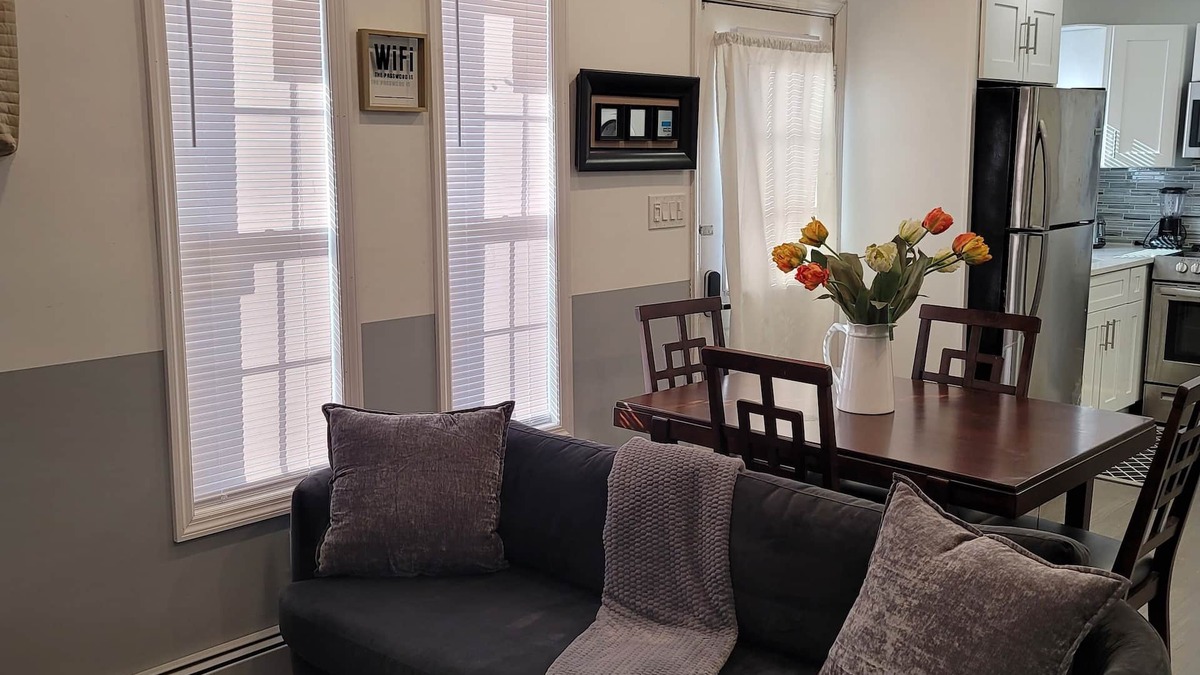 East Shoreham Apartment | Charming 2-bedroom apartment with WiFi, AC in enchanting Wading River