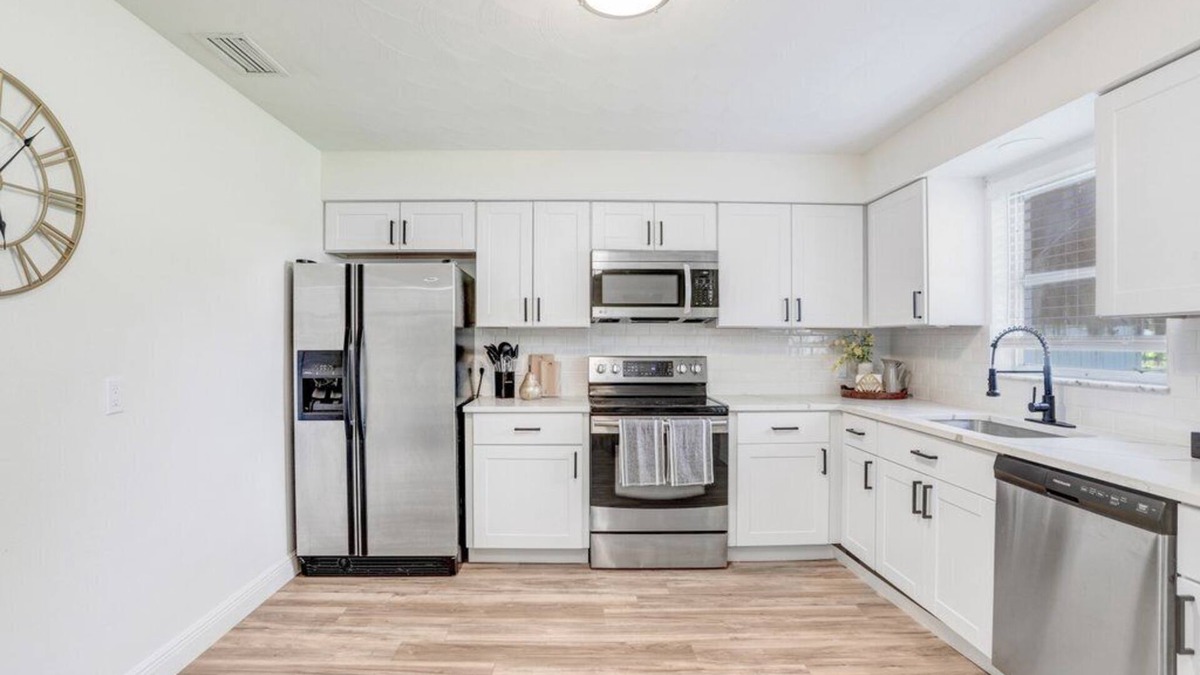 Downtown Zephyrhills House | Charming 2-bedroom house in Zephyrhills, FL