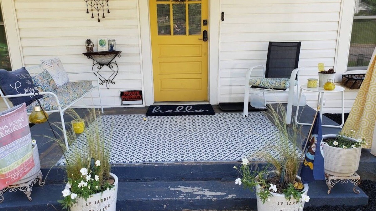 East Spencer House | Charming 2-bedroom vintage cottage with WiFi, a/c, and other popular amenities.