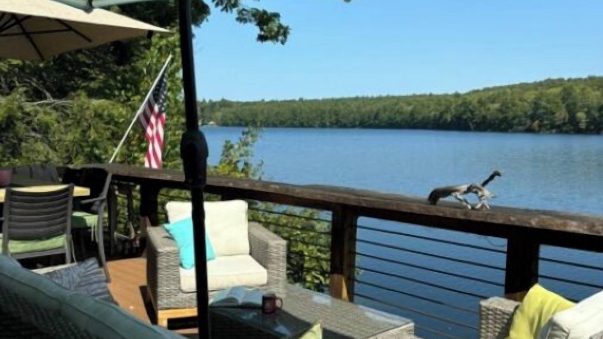 Barrington Cabin | Charming 2-bedroom waterfront cottage in welcoming Barrington with deck and WiFi