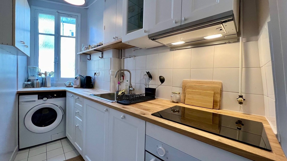 5th Arrondissement Apartment | Charming 2-bedroom with elevator - Jardin des Plantes