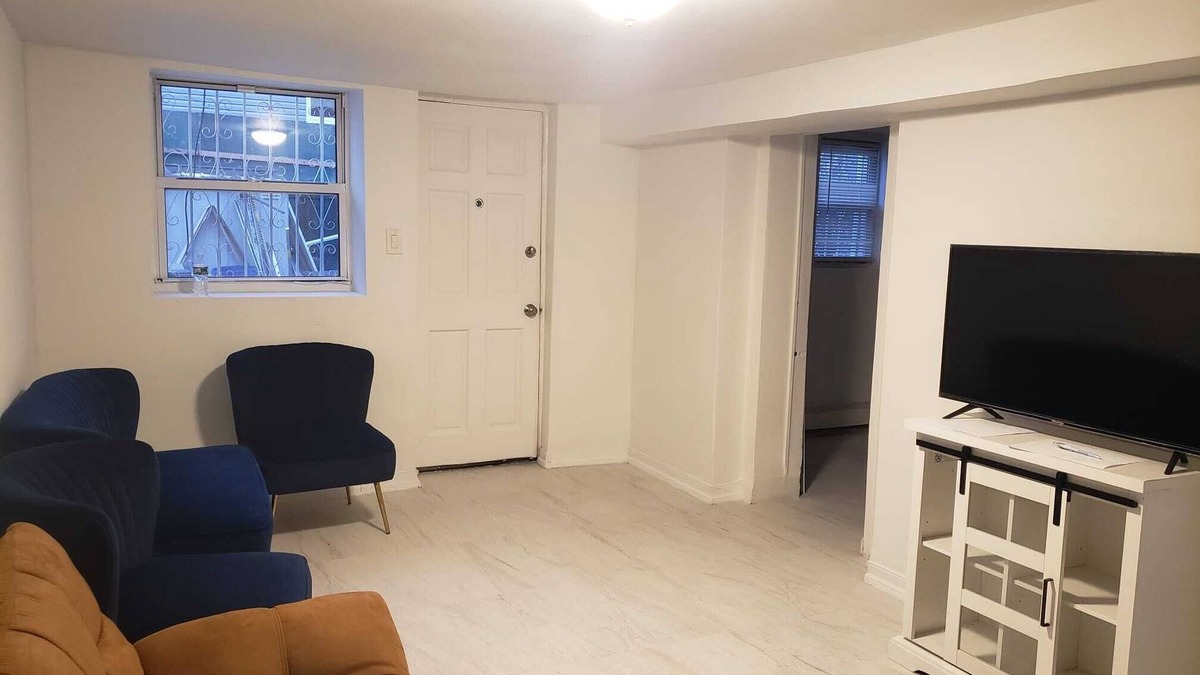 Rochdale Apartment | Charming 2-bedrooms apartment in Jamaica Queens with AC, WiFi, Near JFK for rent