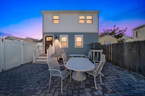 Seaside Heights House | Charming 2-BR Home, 4 Blocks to the Boardwalk home