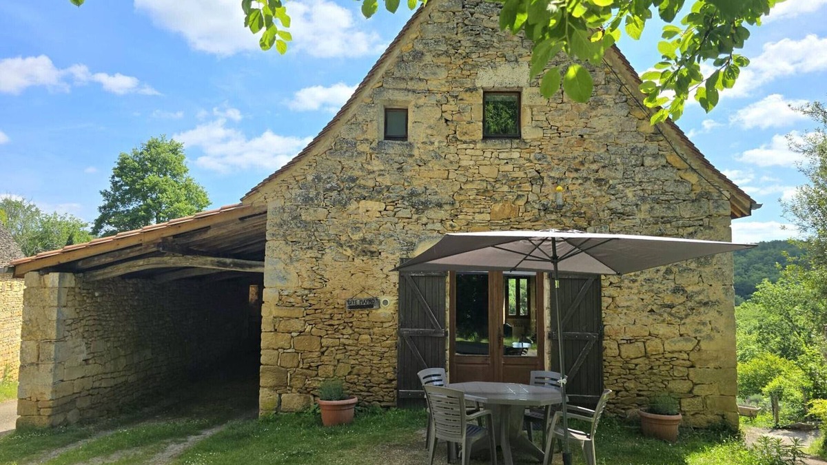 Saint-Andre-dAllas Cottage | Charming 2-Bed Cottage Near Sarlat with Fireplace, Garden & BBQ