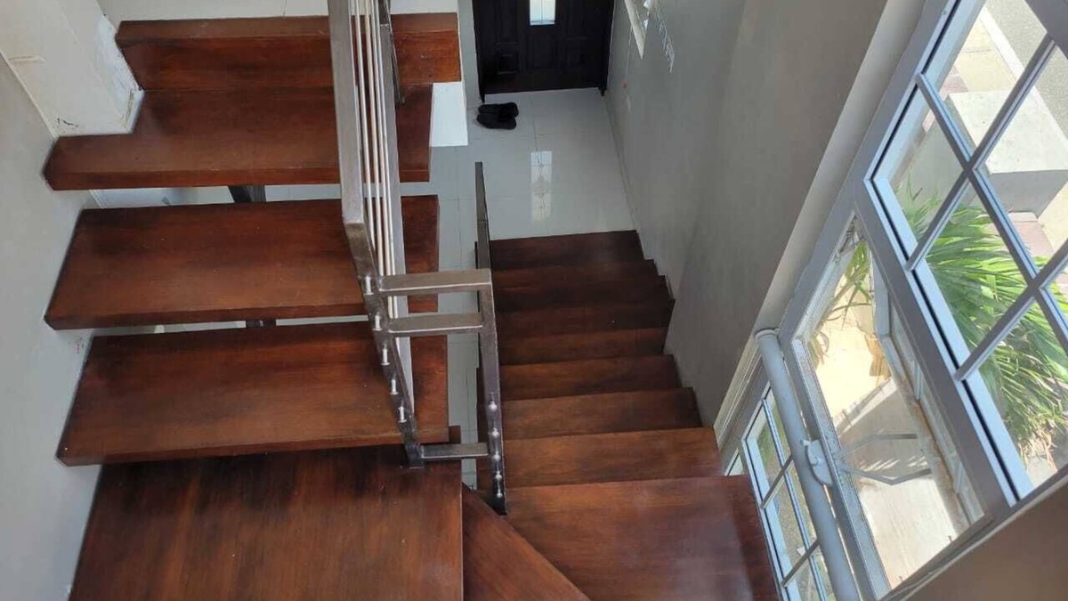 Kingston House | Charming 2-bedroom house in St. Catherine Parish with WiFi, AC