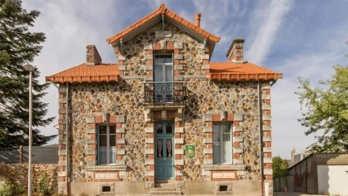 Bouvron Cottage | Charming 20th-Century House, 8 Bikes, Garden, Ping-Pong, Near Amenities