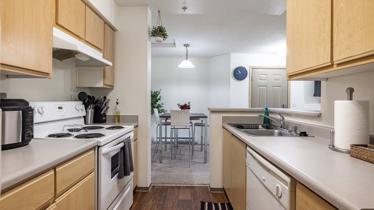 Covington Apartment | Charming 2BD/2BA Retreat in Covington – Your Perfect Getaway