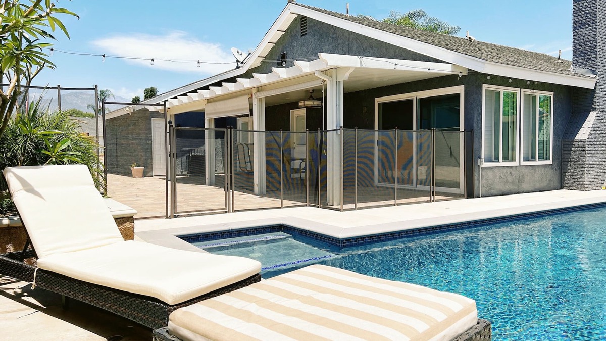 Ontario House | Charming 2bed 1bath Private pool self check-in Medical Center Downtwon Disney