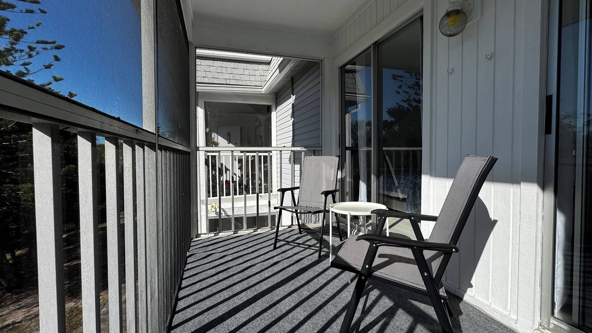 Edgewater Apartment | Charming 2BR/1BA Apartment in Port Charlotte, community Pool