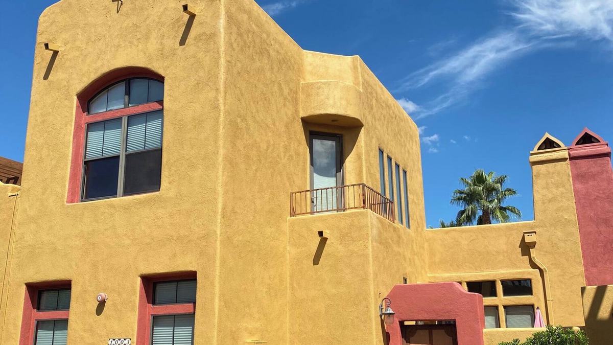 Tumacacori House | Charming 2BR-2.5BA Townhome- Access to Pool, Hot Tub & Gym