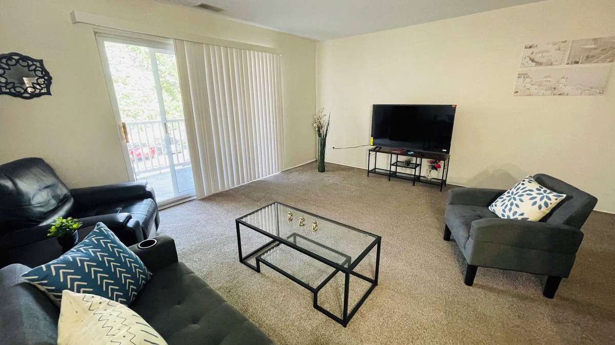 Elkins Park Apartment | Charming 2BR 2B in Elkins Park Monthly Discount