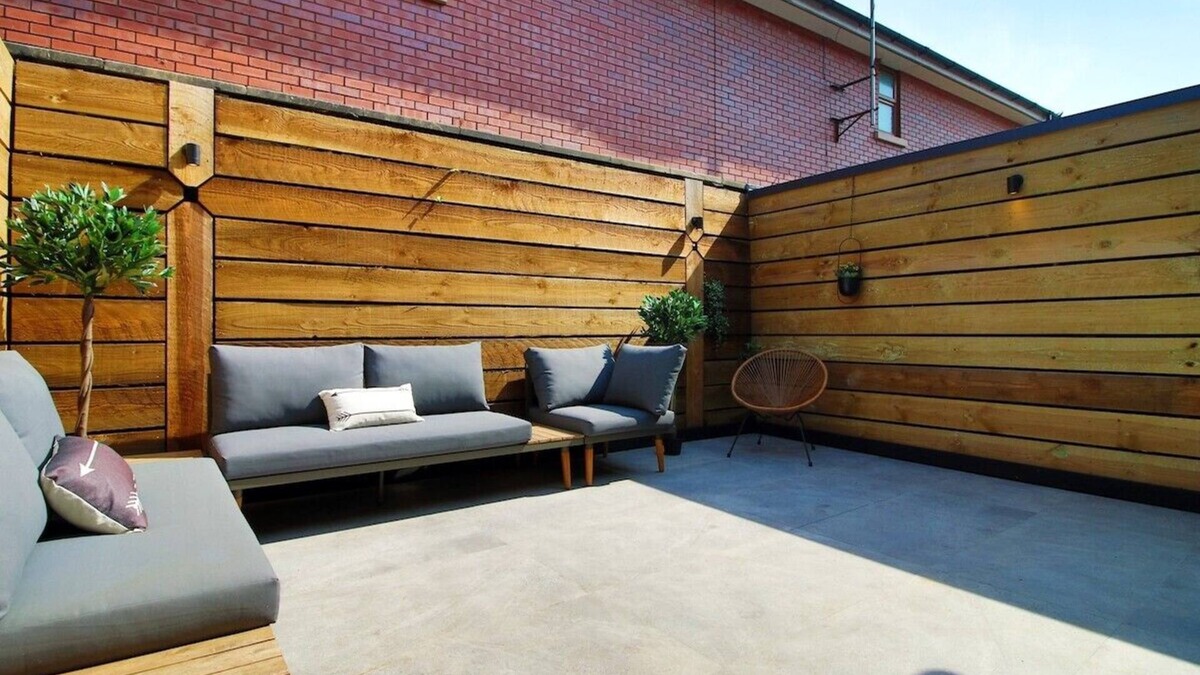 Gabalfa Apartment | Charming 2BR Cardiff Oasis with Private Courtyard