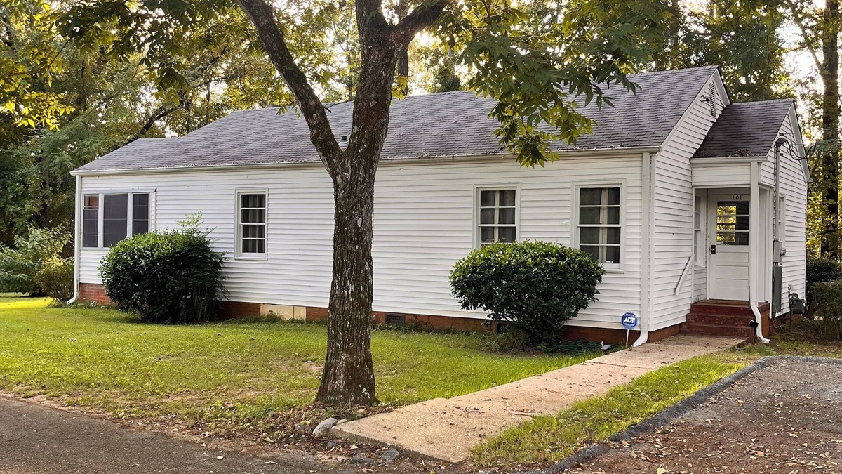 Centreville House | Charming 2BR cottage in Centreville. Close to Tuscaloosa and Birmingham