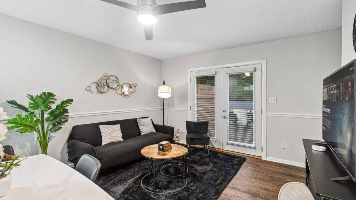 Shannon Apartment | Charming 2BR Duplex 15 Min to BHM!