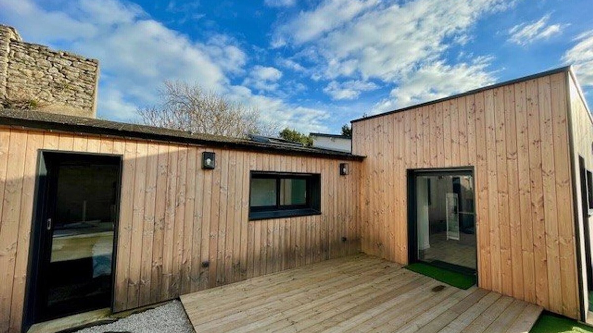 Quiberon Villa | Charming 2BR House in Quiberon Center, Near Beach, with Garden & Modern Amenities