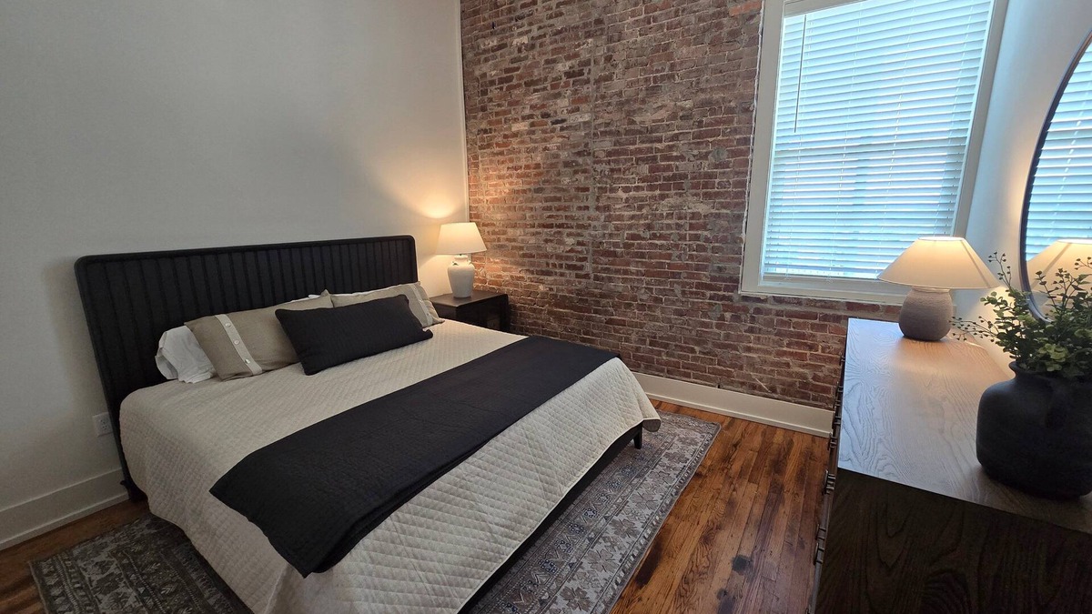 McMinnville Condo | Charming 2BR suite in McMinnville, perfect for families or groups!