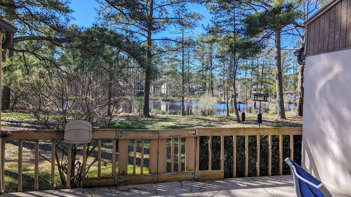 Bethany Beach House | Charming 2BR Townhome with Pond Views – Villas of Bethany West