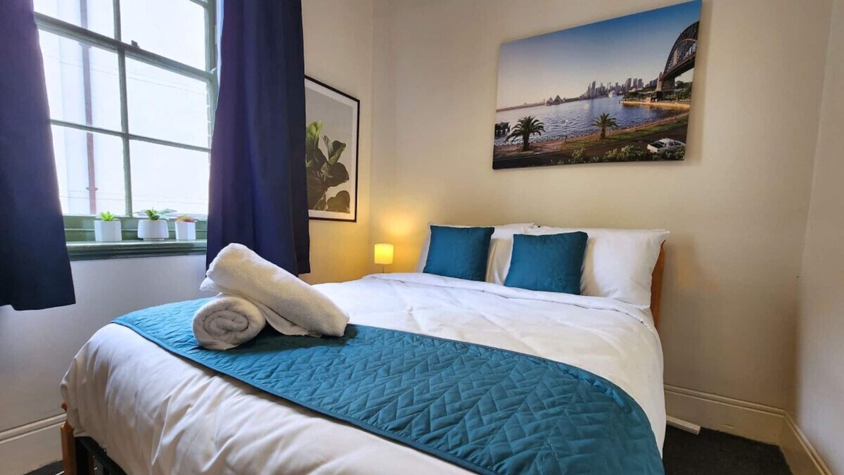 The Rocks Apartment | Charming 2BR Unit | The Rocks | Free Wifi &Linens