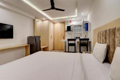 Shyam Nagar Apartment | CHARMING 2STUDIO Aptmt FOR GROUP