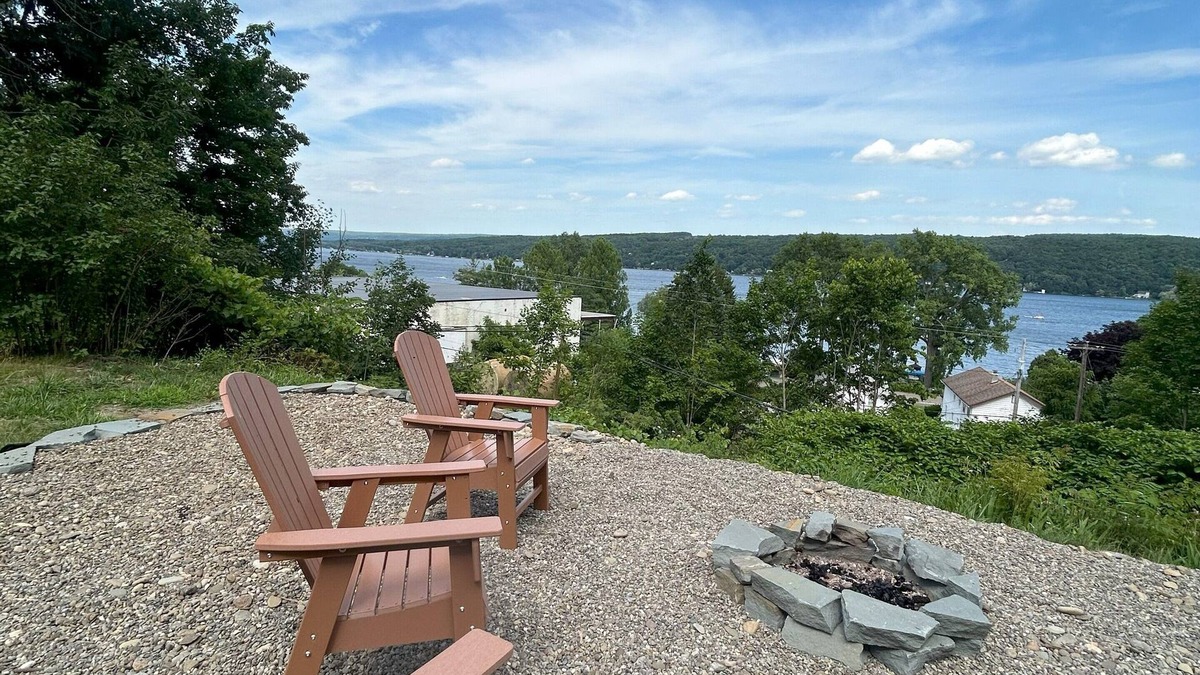 Hammondsport House | Charming 3 bdr. house close to Hammondsport and lots of local attractions!
