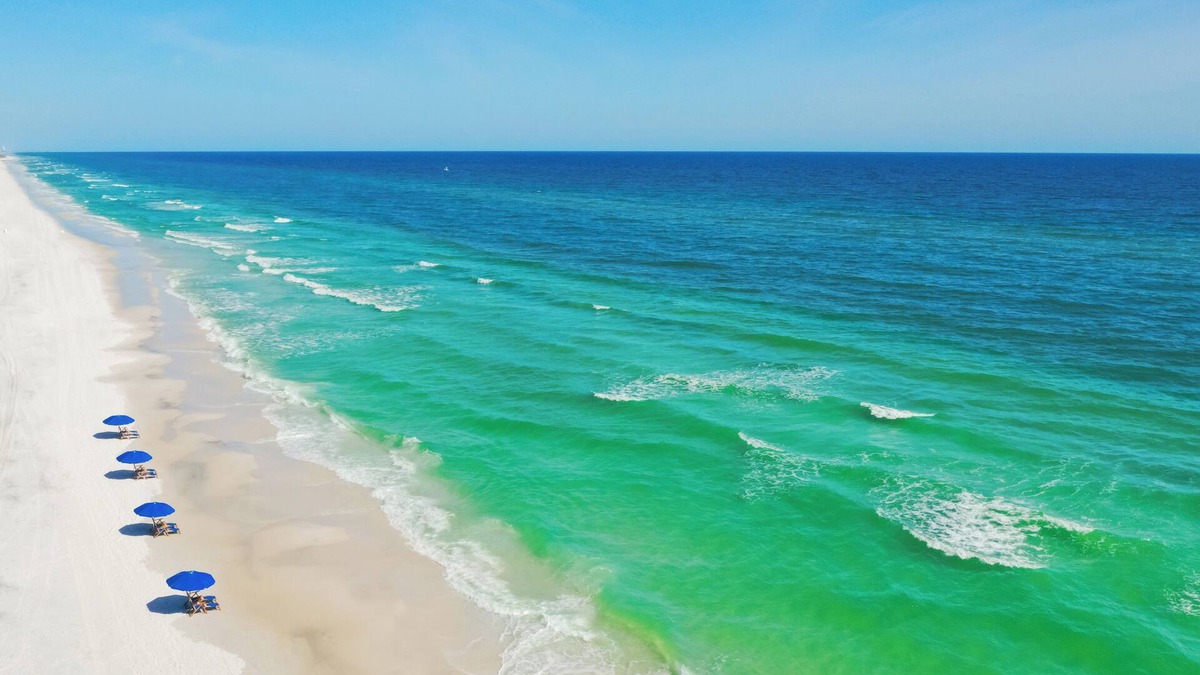 Fort Walton Beach House | Charming 3-bedroom home in Fort Walton Beach with golf putting green