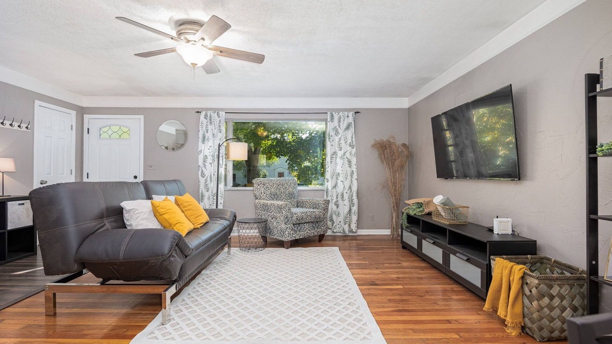 Reynoldsburg House | Charming 3 Bed 1 Bath Home Near Columbus Historic District Reynoldsburg