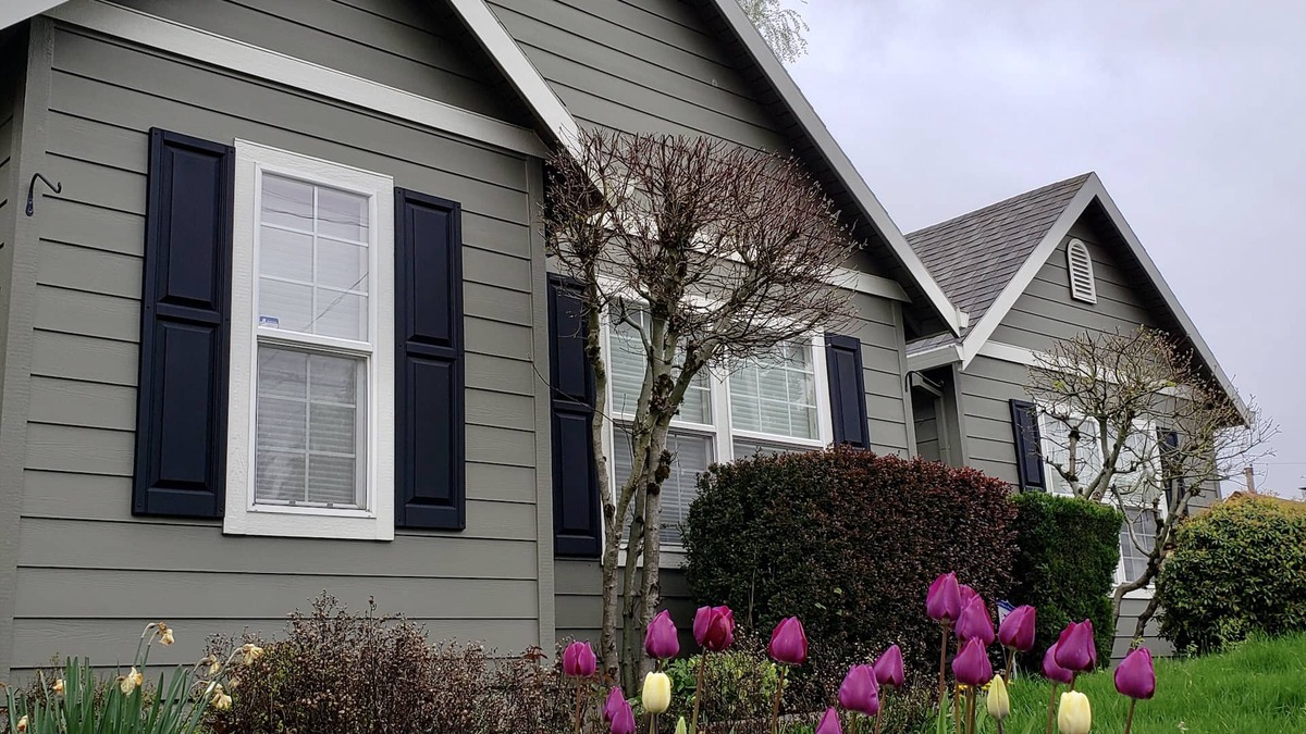 Multnomah Village House | Charming 3 bed, 2 bath SW Portland home in the heart of quaint Multnomah Village