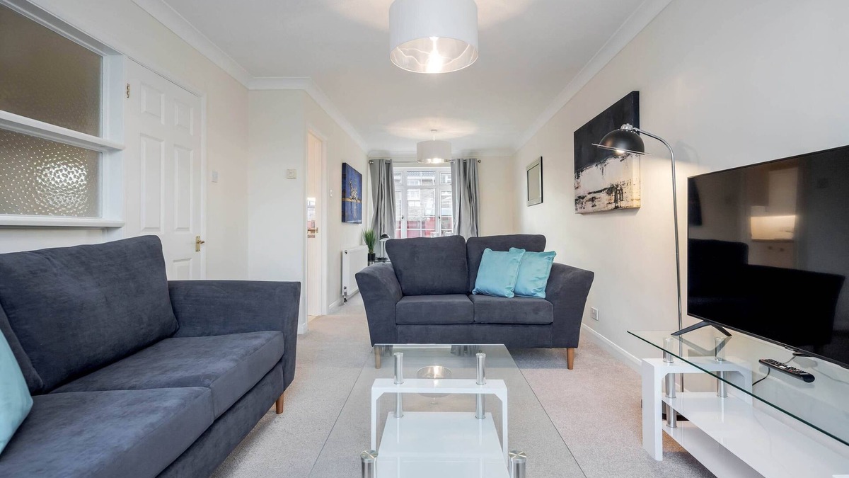 Maidenhead House | Charming 3 Bed house Family and Long-stay Discount