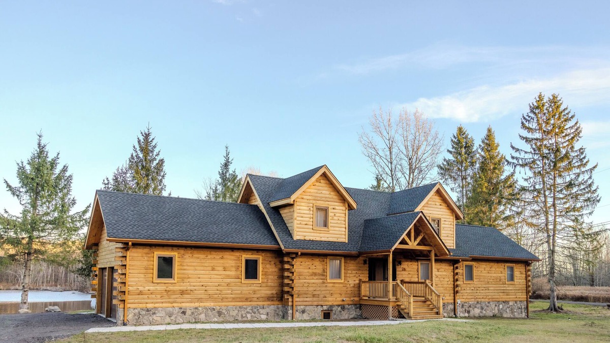 Moscow House | Charming 3-bedroom country house in Madison Township with AC, WiFi