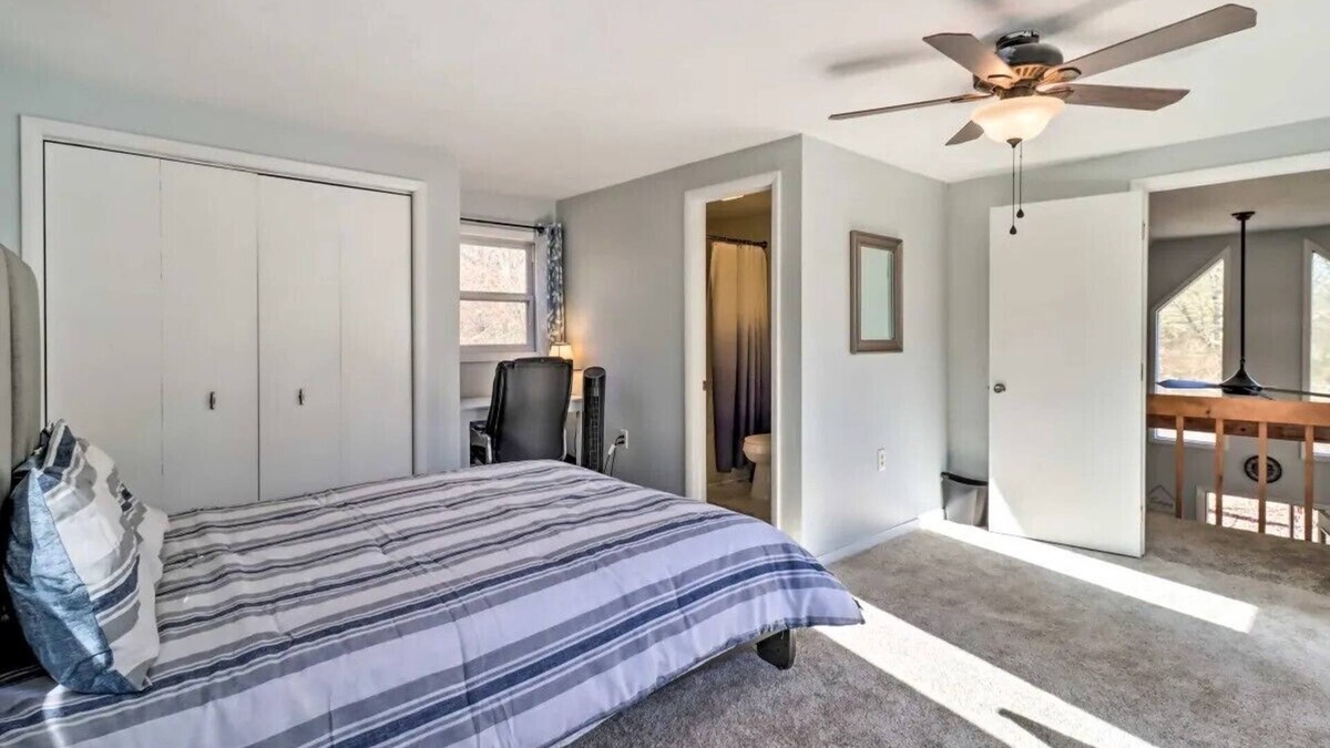 Mount Pocahontas House | Charming 3-bedroom Poconos Family Getaway in Albrightsville PA