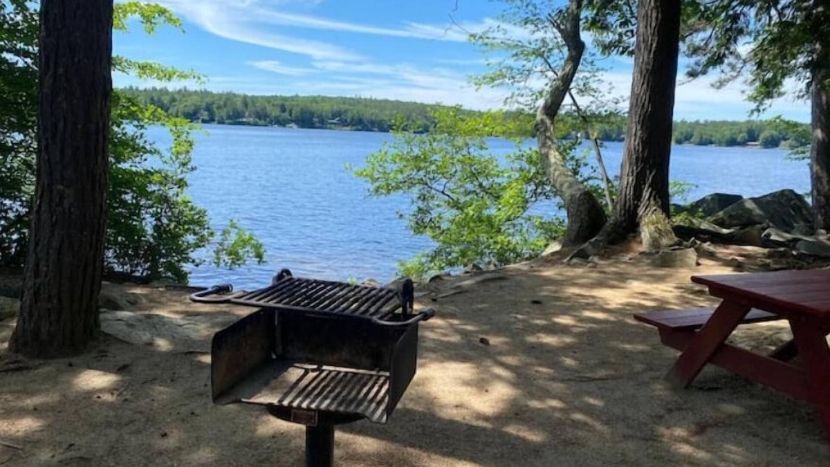 Moultonborough House | Charming 3-bedroom house with WiFi, AC in delightful Moultonborough
