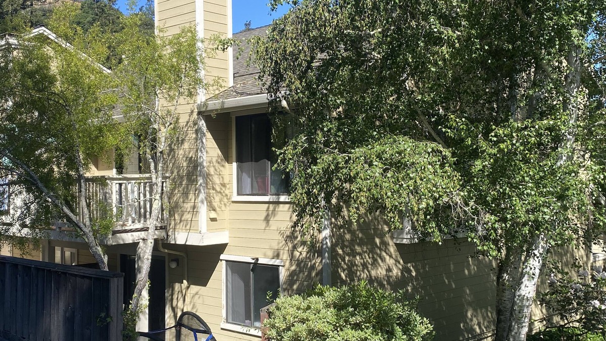 Scotts Valley House | Charming 3-bedroom townhome in Scotts Valley with AC, WiFi and a pool
